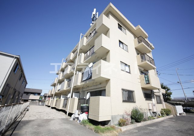 ファミール寺本