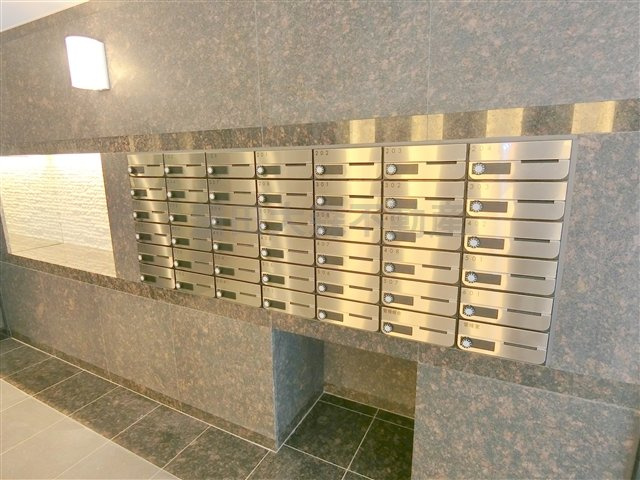 ルーブル大森西弐番館のその他共用部分|メールBOX