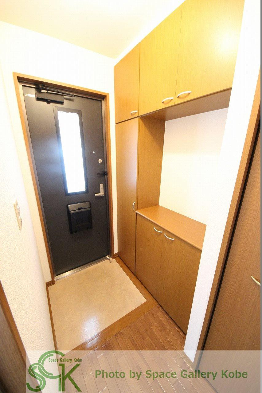 アーマビリータ　C棟の玄関|※お部屋により仕様が異なる場合があります※