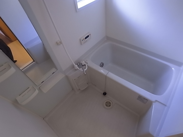 神戸市須磨区東落合２丁目のアパートの浴室