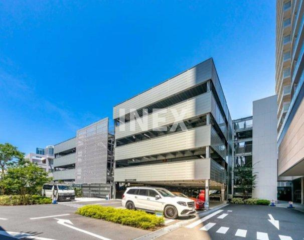 横浜市西区みなとみらい６丁目の賃貸マンションの駐車場