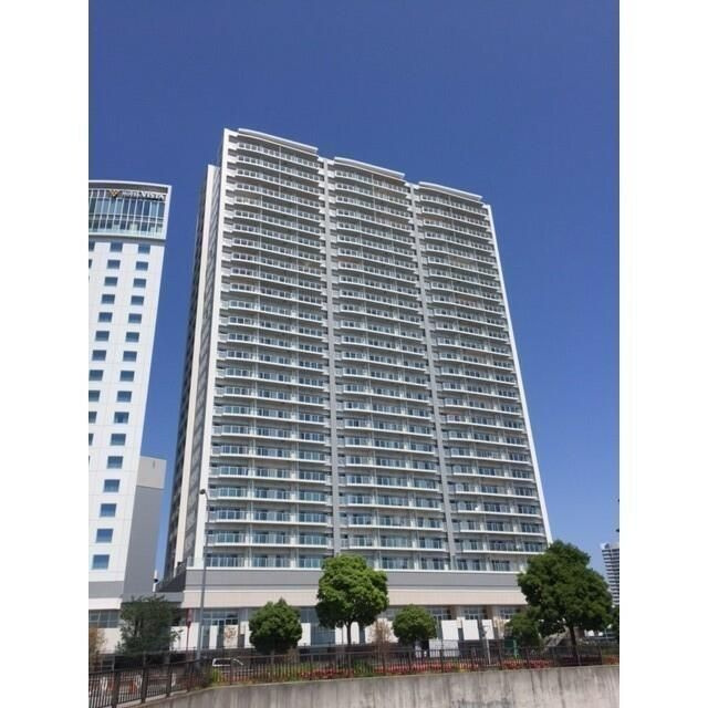 横浜市西区みなとみらい６丁目の賃貸マンションの外観