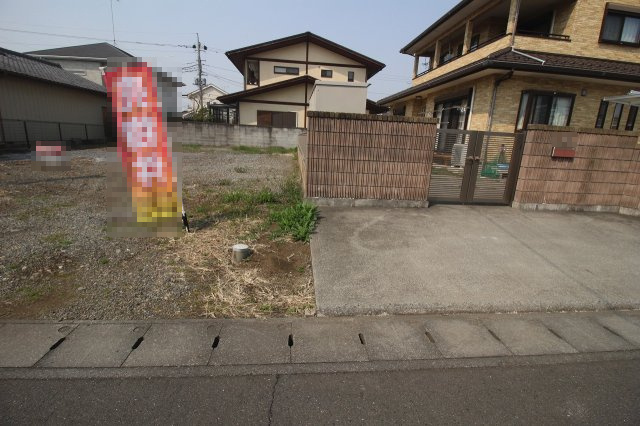 小山市犬塚の外観|北側との境界部分（2025年3月撮影）