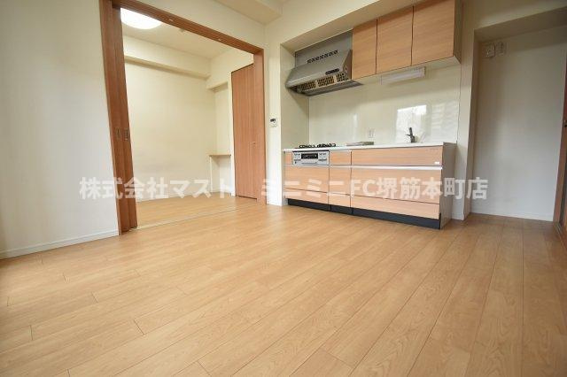 大阪市中央区玉造１丁目の賃貸マンションの居間・リビング