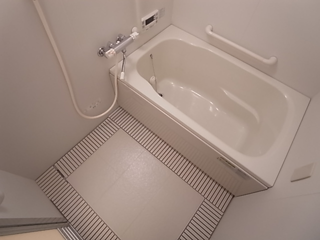 神戸市長田区長尾町２丁目の賃貸マンションの浴室