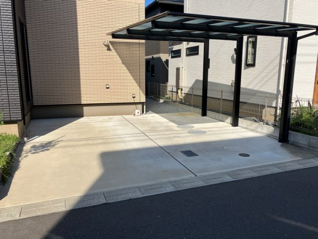 藤原戸建の駐車場