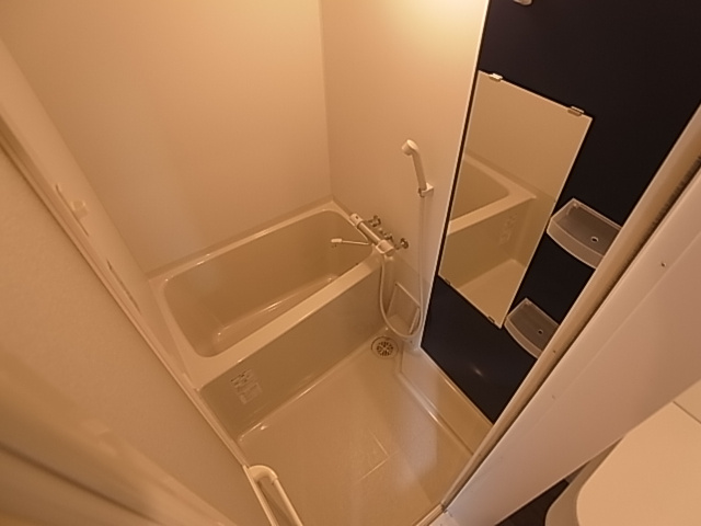 神戸市須磨区北町３丁目のハイツの浴室|お風呂