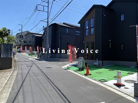 【前面道路含む現地写真】 | 【仲介手数料０円】秦野市南矢名　新築一戸建て　全8棟 | 【仲介手数料０円】秦野市南矢名　新築一戸建て　全8棟
