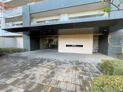 【エントランス】 | ours（アワーズ） | 落ち着いたエントランスです