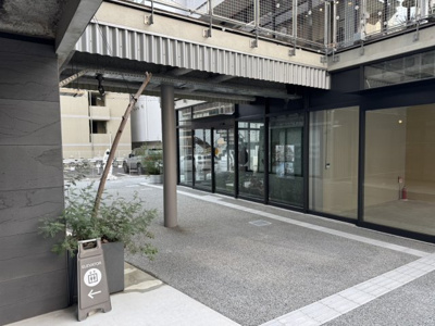 【エントランス】 | LANI ISOGAMI