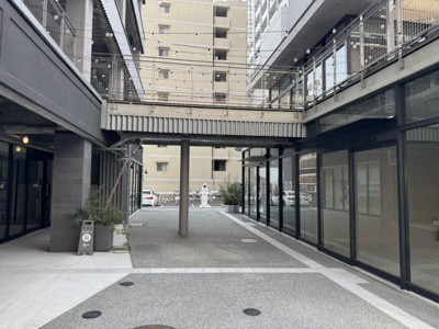 【ロビー】 | LANI ISOGAMI