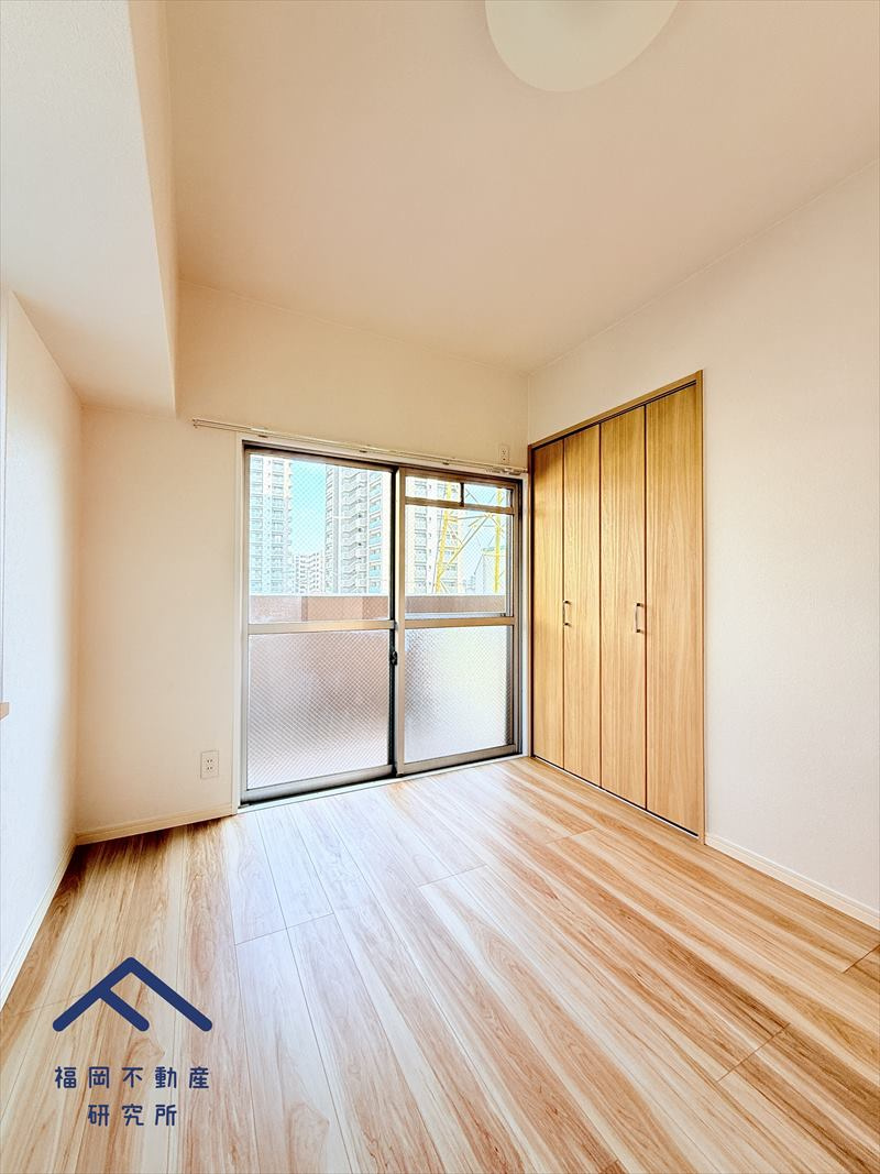 三愛シティライフ箱崎12の洋室