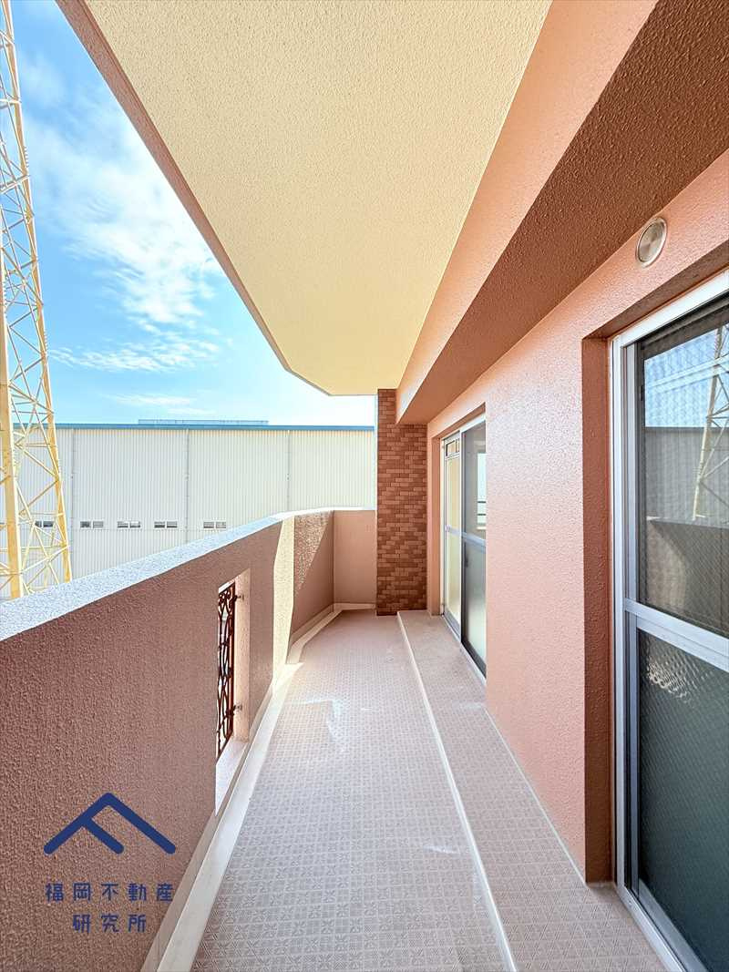 三愛シティライフ箱崎12のバルコニー