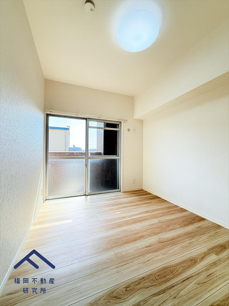 三愛シティライフ箱崎12の洋室