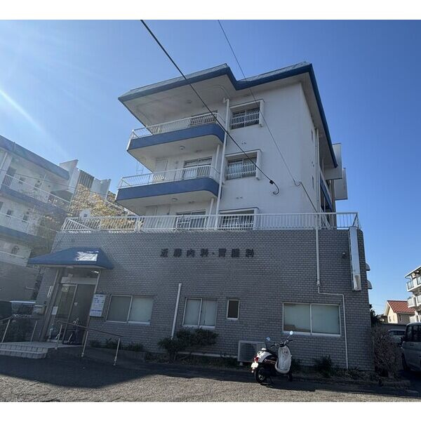 魚住コーポの外観