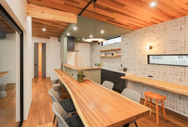 COLORSグリーンヒル6区画　大津市坂本3丁目のその他|～施工事例～天然木のダイニングカウンター