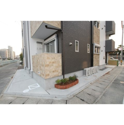 【エントランス】 | HPに初期費用掲載！「プライスホーム」で検索！カーサベルエア野間