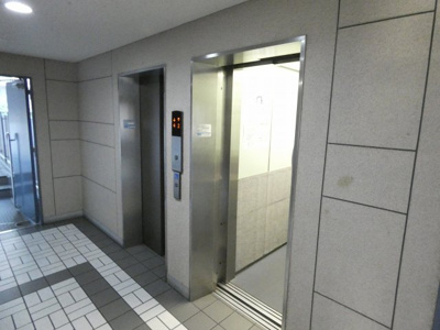 【設備】 | 藤和さやまハイタウンB棟 | エレベーター２基あるので、忙しい時間帯も安心ですね！