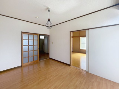 【洋室】 | ビレッジK