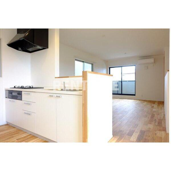 高屋町旭一戸建のキッチン