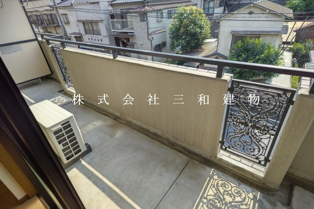板橋区赤塚４丁目の賃貸マンションのバルコニー|同間取り別室の参考写真です