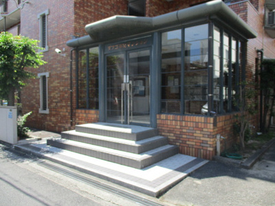 【エントランス】 | ダフゴ第２マンション | きれいなエントランスです