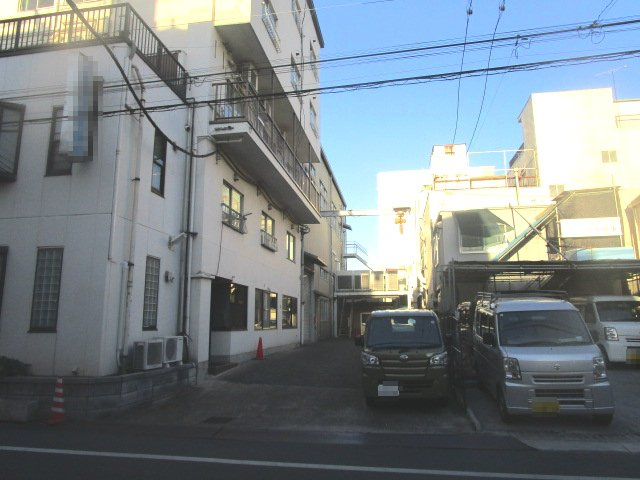 大田区仲池上２丁目の倉庫の外観