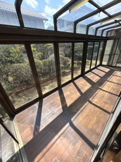 【内装】 | 金沢区能見台３丁目　戸建 | サンルーム：お庭も眺めることができるスペースです。