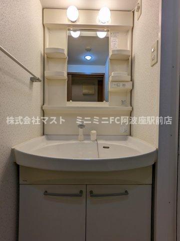 O･G･S FUKUSHIMAの洗面所