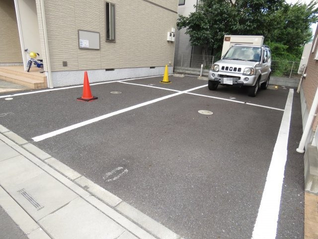 グレイスフルの駐車場