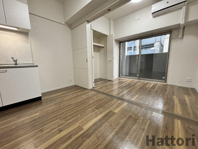 RIDGEガーデン江坂Ⅰの居間・リビング