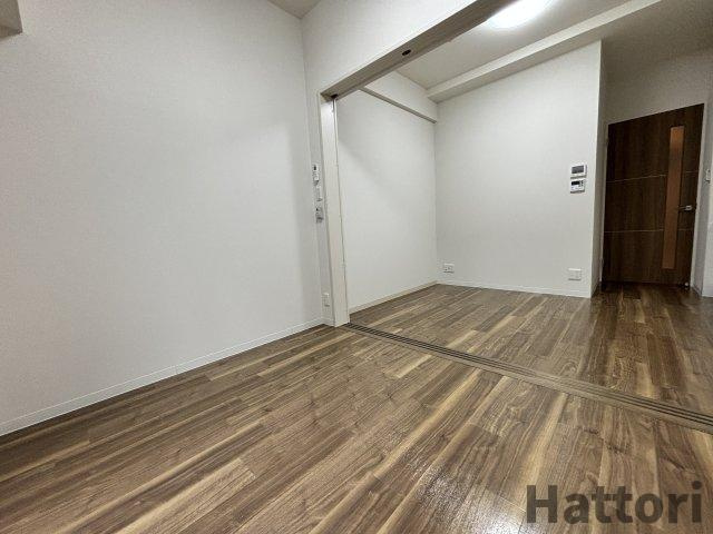 RIDGEガーデン江坂Ⅰの洋室