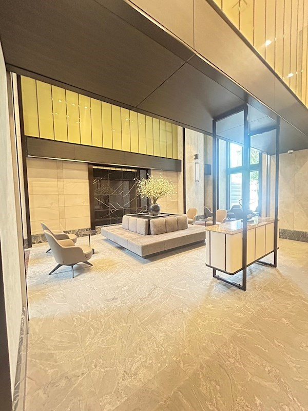 ワコーレザ・神戸旧居留地レジデンスタワーのロビー