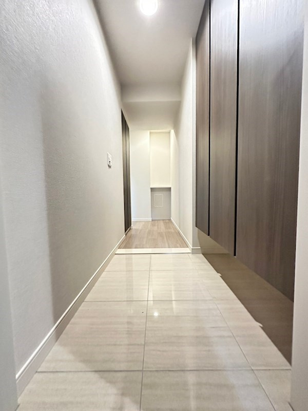 ワコーレザ・神戸旧居留地レジデンスタワーの玄関