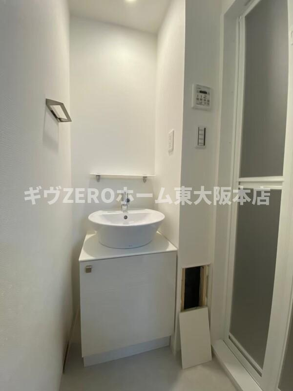 クレストタップ京橋の独立洗面台