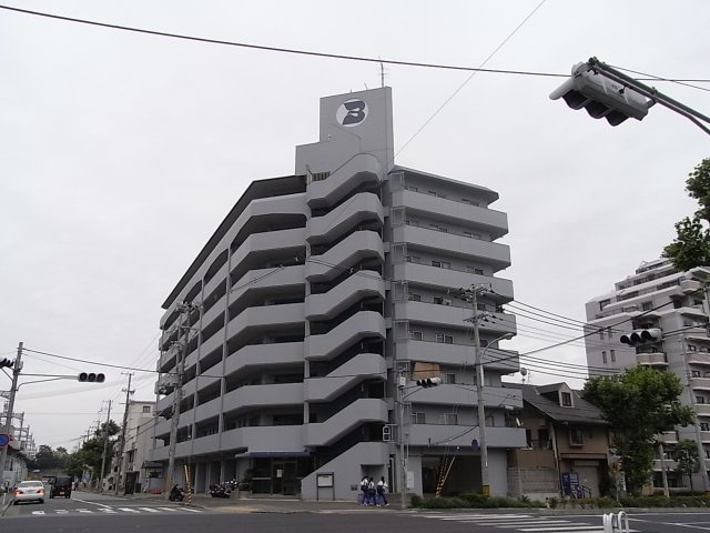 大和スカイハイツの外観