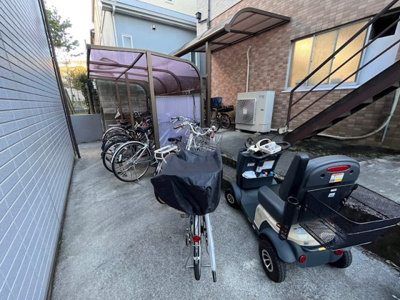 【駐車場】 | コーポエリカ　14532 | 敷地内に自転車置き場があります(^^)/