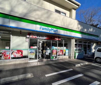 【周辺】 | コーポエリカ　※3/19退去 | ファミリーマート 羽沢三丁目店まで357ｍ
