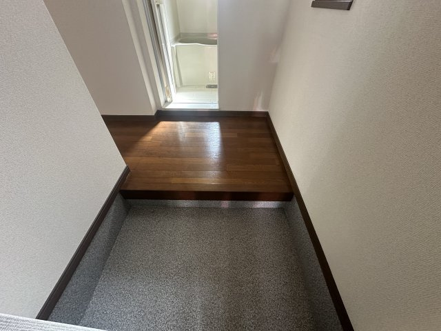 アンダンテ若宮の玄関