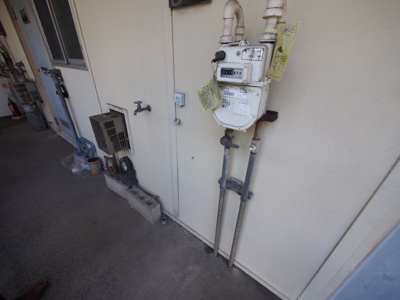 【設備】 | 中根岸荘 | 専用の洗濯機置場あり