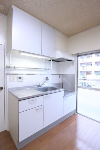 名谷農住団地Ｂ棟のキッチン