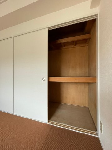 エフビルの収納