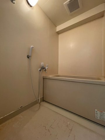 クレセント垂水の浴室