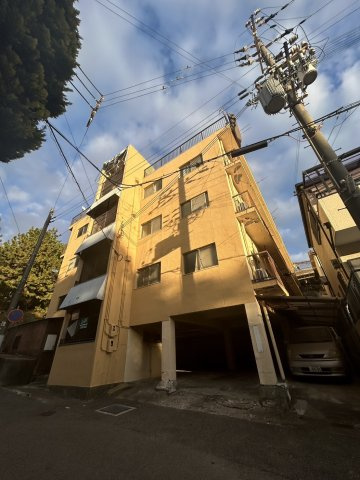 三七十コーポの外観