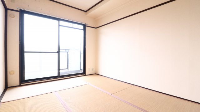 ガーデンハイツ桃山台一番館の子供部屋