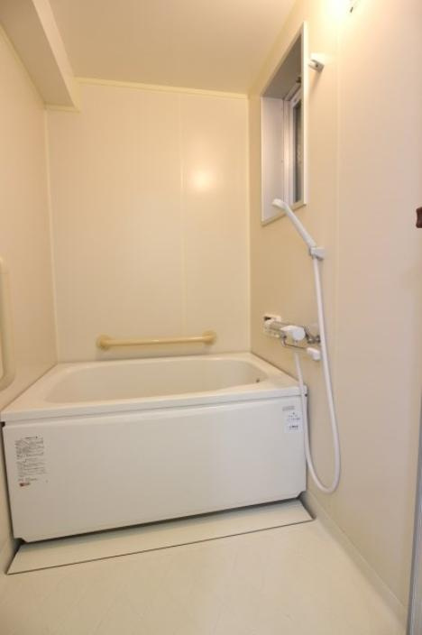 シティハイツ舞子の浴室