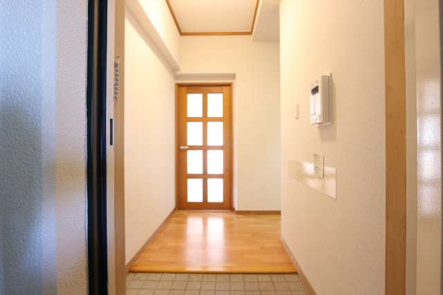 シティハイツ舞子の玄関