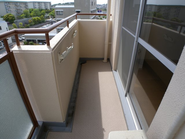 学が丘カレッジハイツのバルコニー|学が丘カレッジハイツ