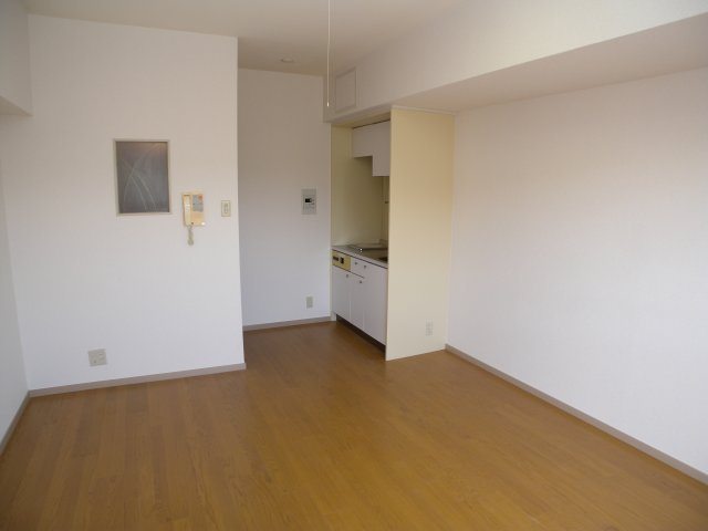 学が丘カレッジハイツの居間・リビング|学が丘カレッジハイツ