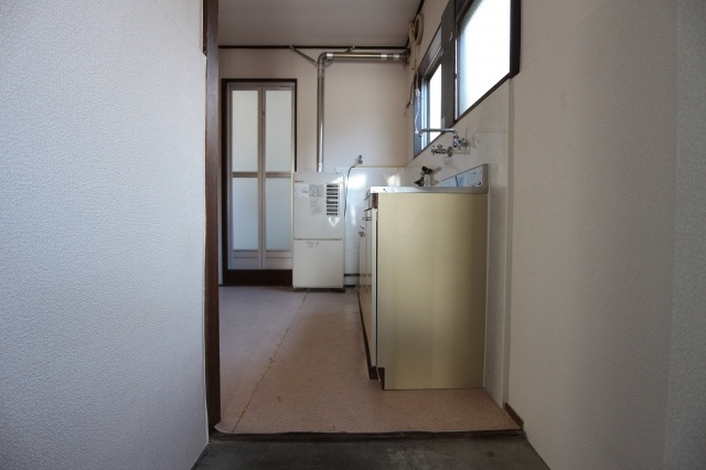 西本コーポラスの玄関